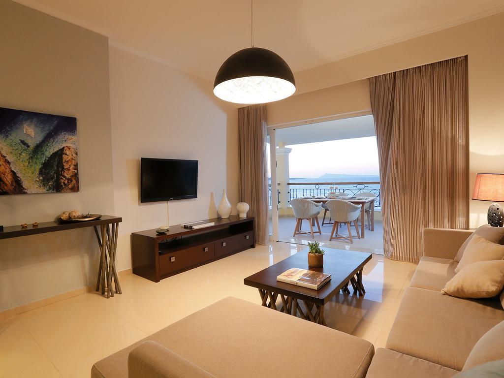 איוס סטפנוס Pictures Suites חדר תמונה